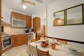 Robert House 50m From The Lake