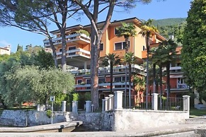 Robert House 50m From The Lake