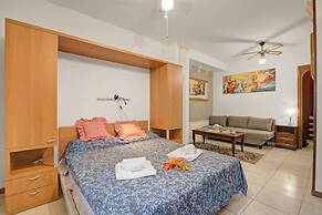 Robert House 50m From The Lake