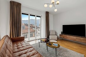 Novos Contrada Apartments