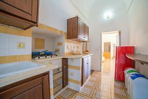 Cesarea & Marisole House With Sea View