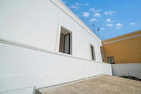 Cesarea & Marisole House With Sea View