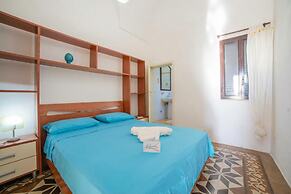 Cesarea & Marisole House With Sea View