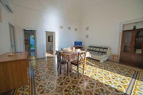 Marisole House With Sea View