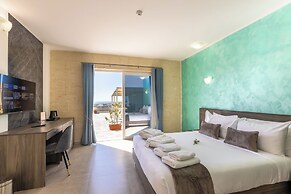 Ta'Battista B&B with pool Ix-Xwejni