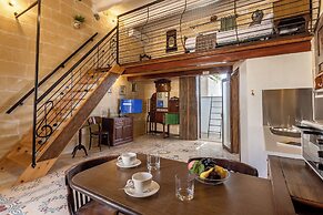 Ta'Battista B&B with pool Ix-Xwejni