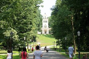 Red Vibe Studio Central 1