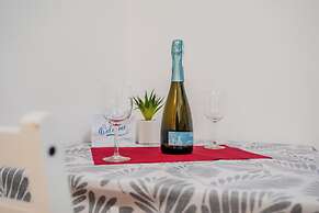 Red Vibe Studio Central 1