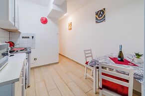 Red Vibe Studio Central 1