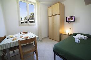 Le Onde Apartment 5 With Pool and Sea