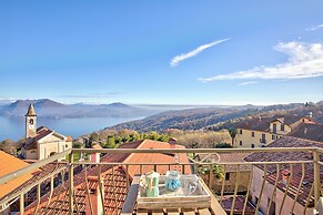 Luce Lake View on Stresa Hill