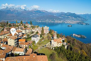 Luce Lake View on Stresa Hill
