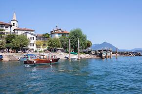 Luce Lake View on Stresa Hill