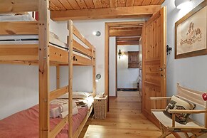 Gleise Lodge apartment