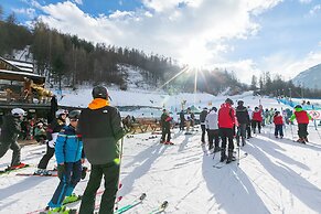 Gleise Lodge apartment