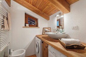 Gleise Lodge apartment