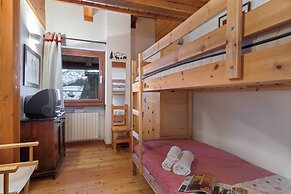 Gleise Lodge apartment