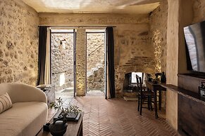 Amalen Suites Adults Only