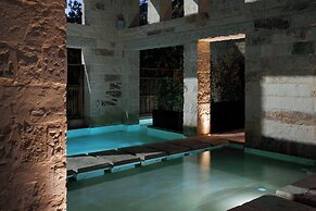 Amalen Suites Adults Only