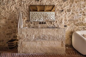 Amalen Suites Adults Only