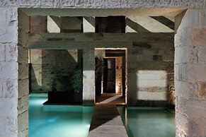 Amalen Suites Adults Only