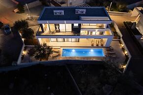 Villa Cataleya with private heated pool