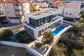 Villa Cataleya with private heated pool