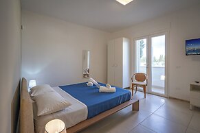 Villa Torricella With Sunny Garden