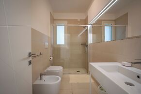 Villa Torricella With Sunny Garden