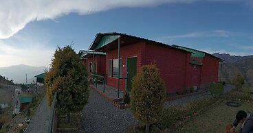 Deodar Inn resort