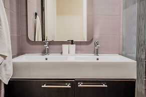 Red Vibe Studio Central 2