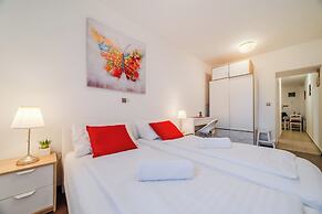 Red Vibe Studio Central 2