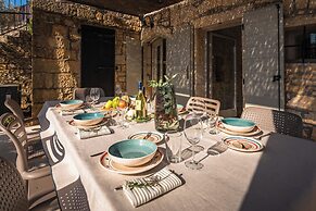 Villa Nar