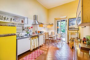 Florence Center Apt Private Garden