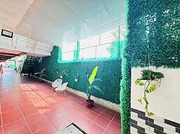 Hotel Duong Dong Town
