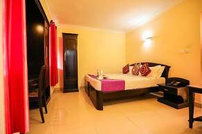 HOTEL EMERALD INN