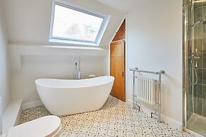 Host Stay Dalton House