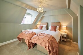 Host Stay Dalton House