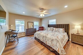 < 1 Mi to Frost Bank Center: Home w/ Deck + Grill!