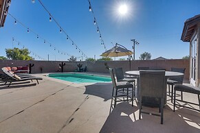 5 Mi to Surprise Stadium: Chic Arizona Home