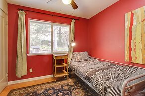 7 Mi to Clear Lake: Home w/ Peaceful Deck!