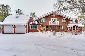 4 Mi to Bromley Mountain Ski Resort: Home w/ Views