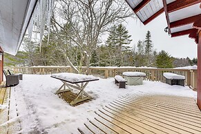 4 Mi to Bromley Mountain Ski Resort: Home w/ Views
