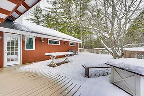 4 Mi to Bromley Mountain Ski Resort: Home w/ Views