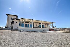 Chic Paradise Home w/ Terrace: 13 Mi to Wineries!