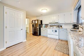 Private Boat Dock: Troutman Home on the Water!