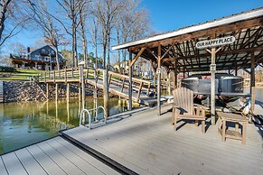 Private Boat Dock: Troutman Home on the Water!