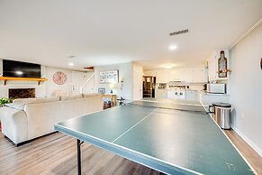 Private Boat Dock: Troutman Home on the Water!