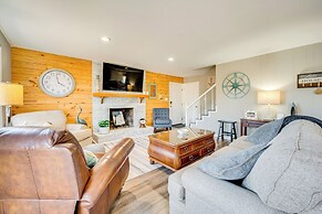 Private Boat Dock: Troutman Home on the Water!