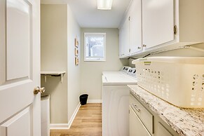 Private Boat Dock: Troutman Home on the Water!